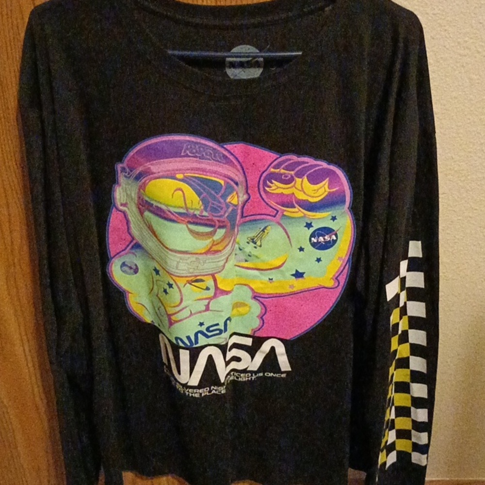 Long sleeve Nasa Shirt